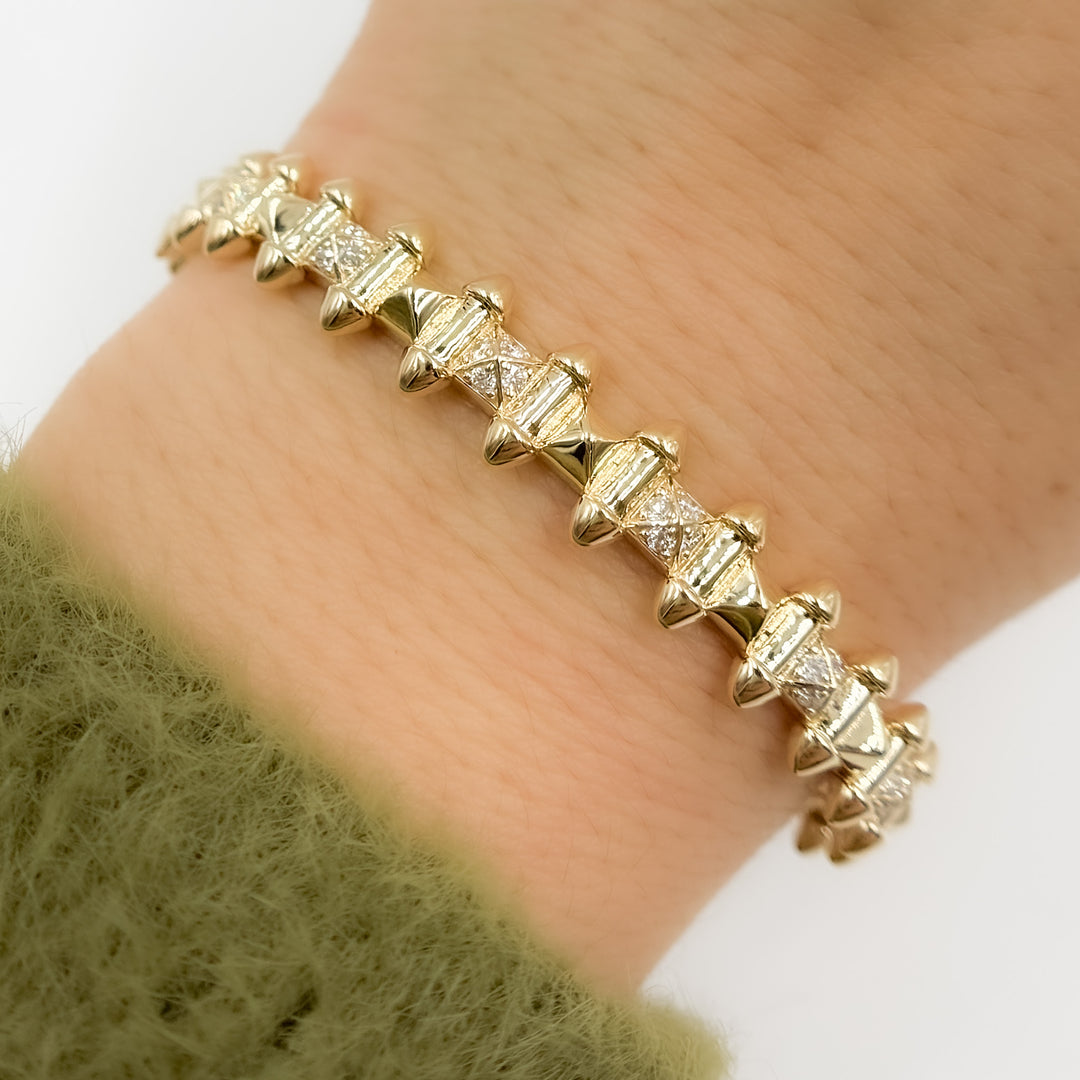 BNG68580. 14K Solid Yellow Gold Diamond Fancy Bangle