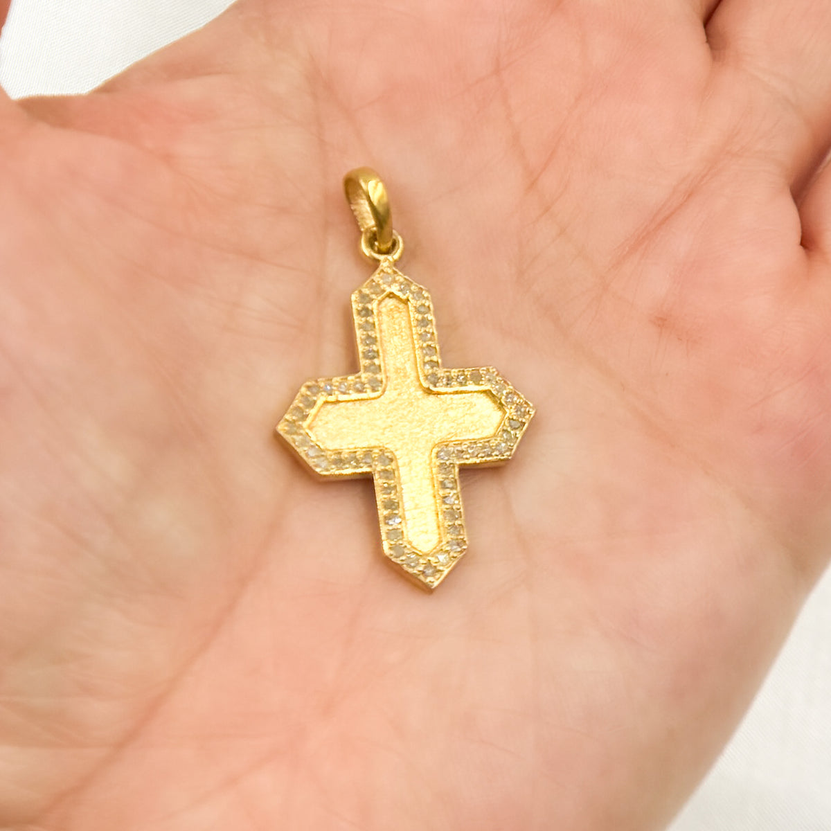DP372. Diamond Sterling Silver Cross Pendant