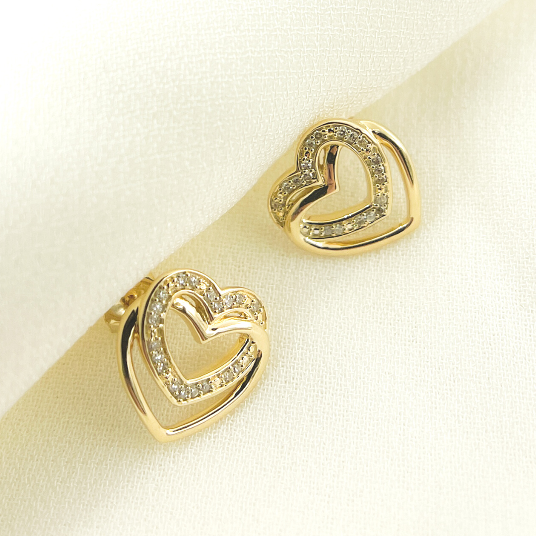 14K Solid Gold Heart Earrings. EFB51036