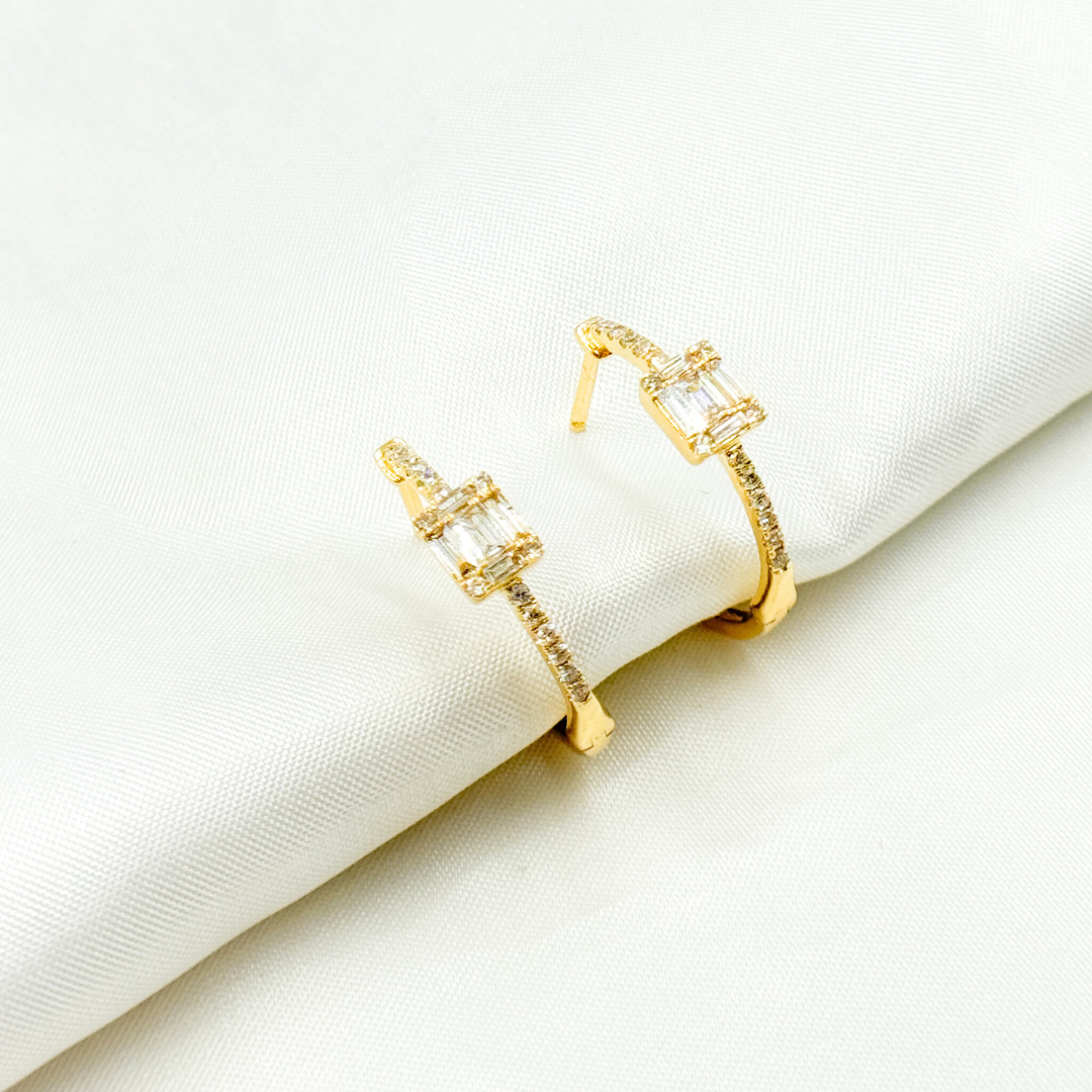 EHG57036. 14k Solid Gold Diamond Baguette Oval Hoops