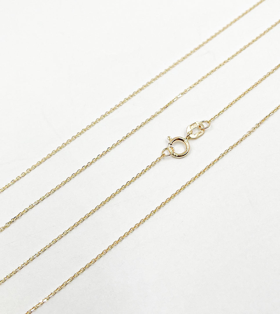 025KFD8. 14K Solid Gold Diamond Cut Cable Chain