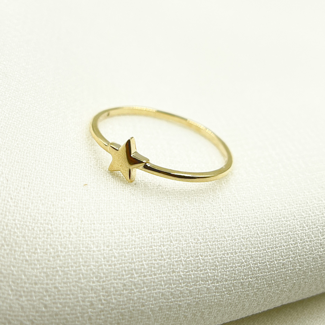 14K Gold Star Ring. RFZ17548