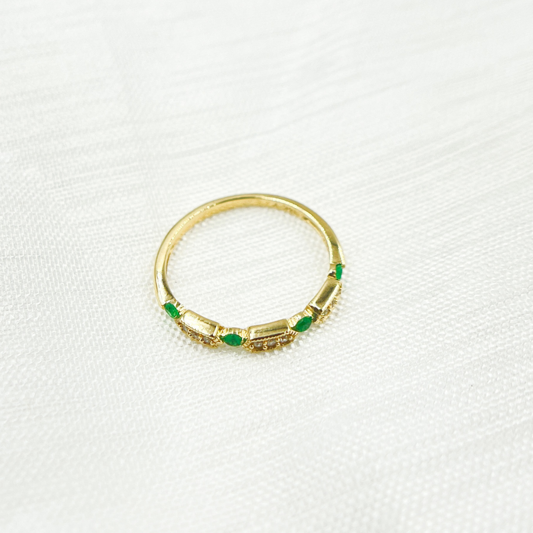 14K Solid Gold Diamond & Emerald Ring. RAD00539EM