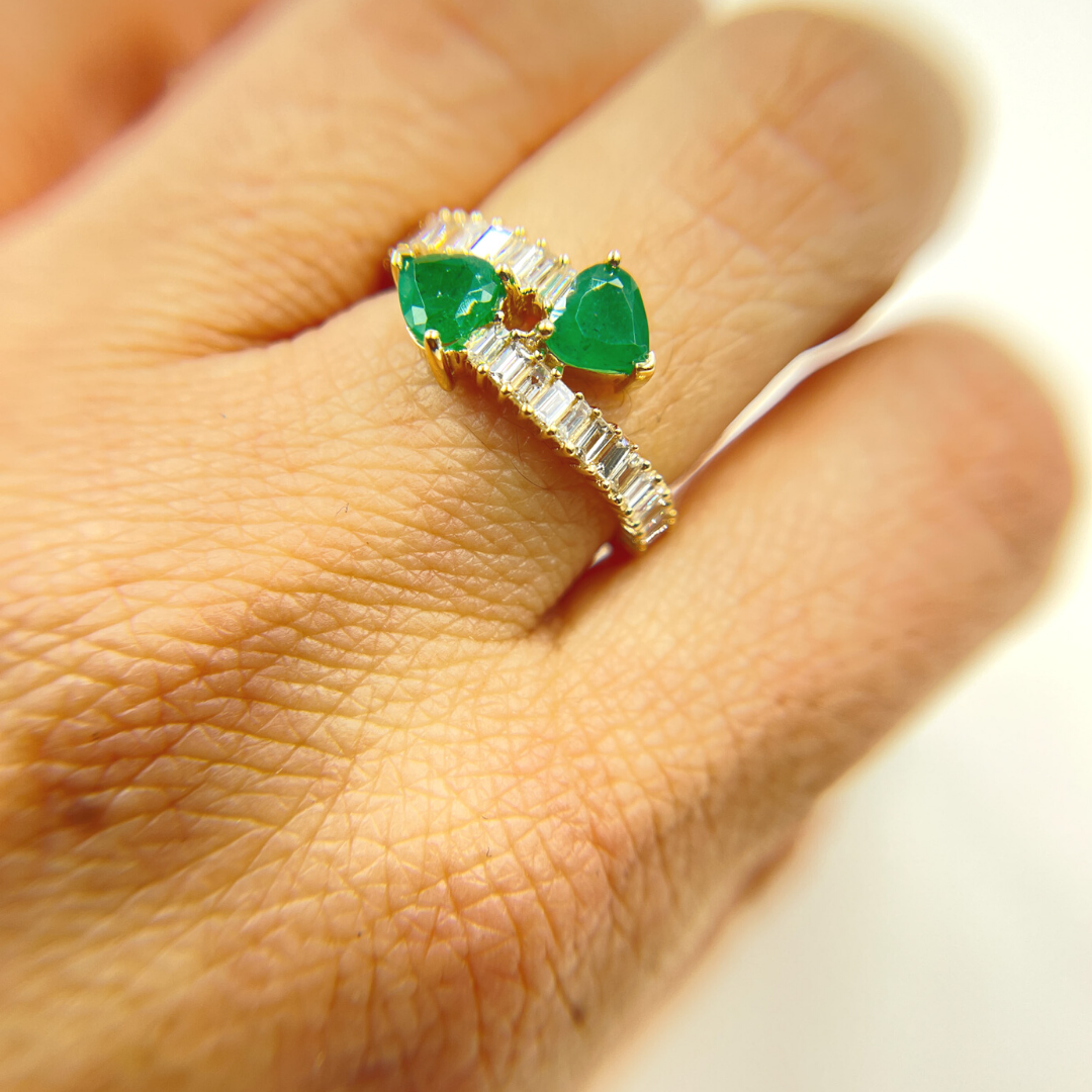 14K Solid Gold Diamond & Emerald Double Line Heart Ring. CR96144EM5