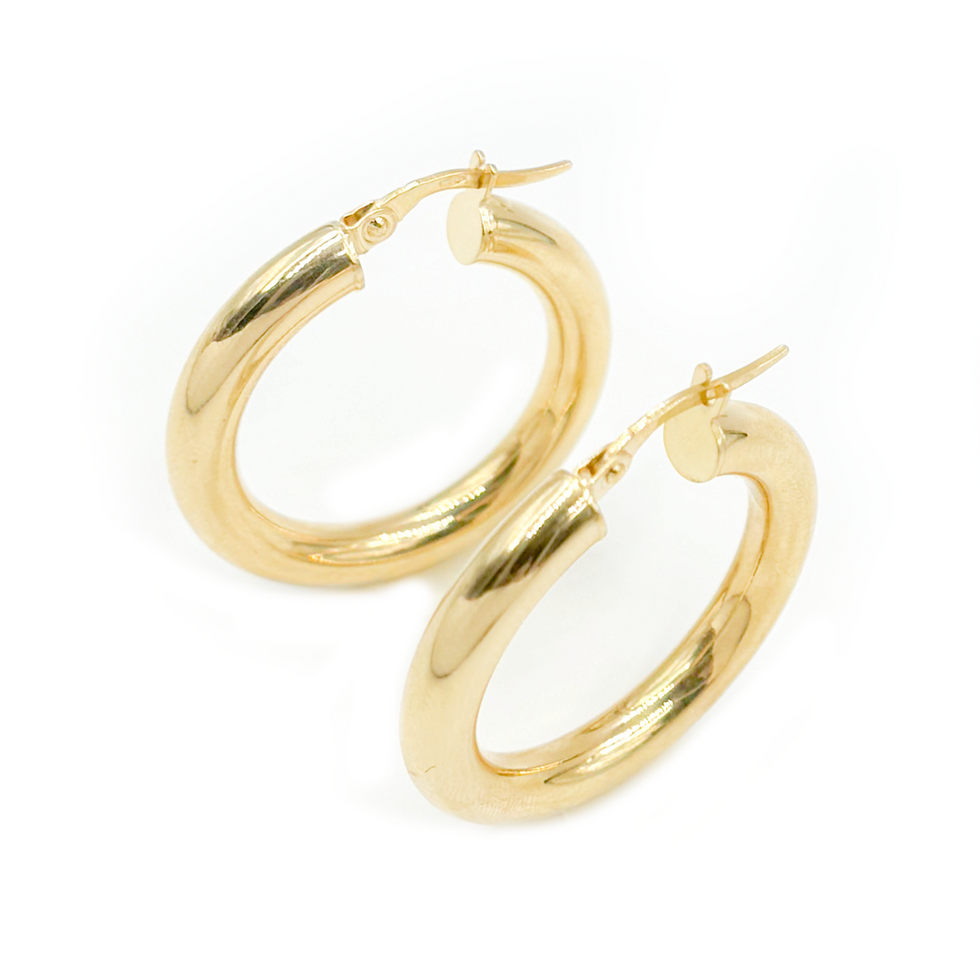 15850000043. 14K Solid Gold Hollow Smooth Hoop Earrings