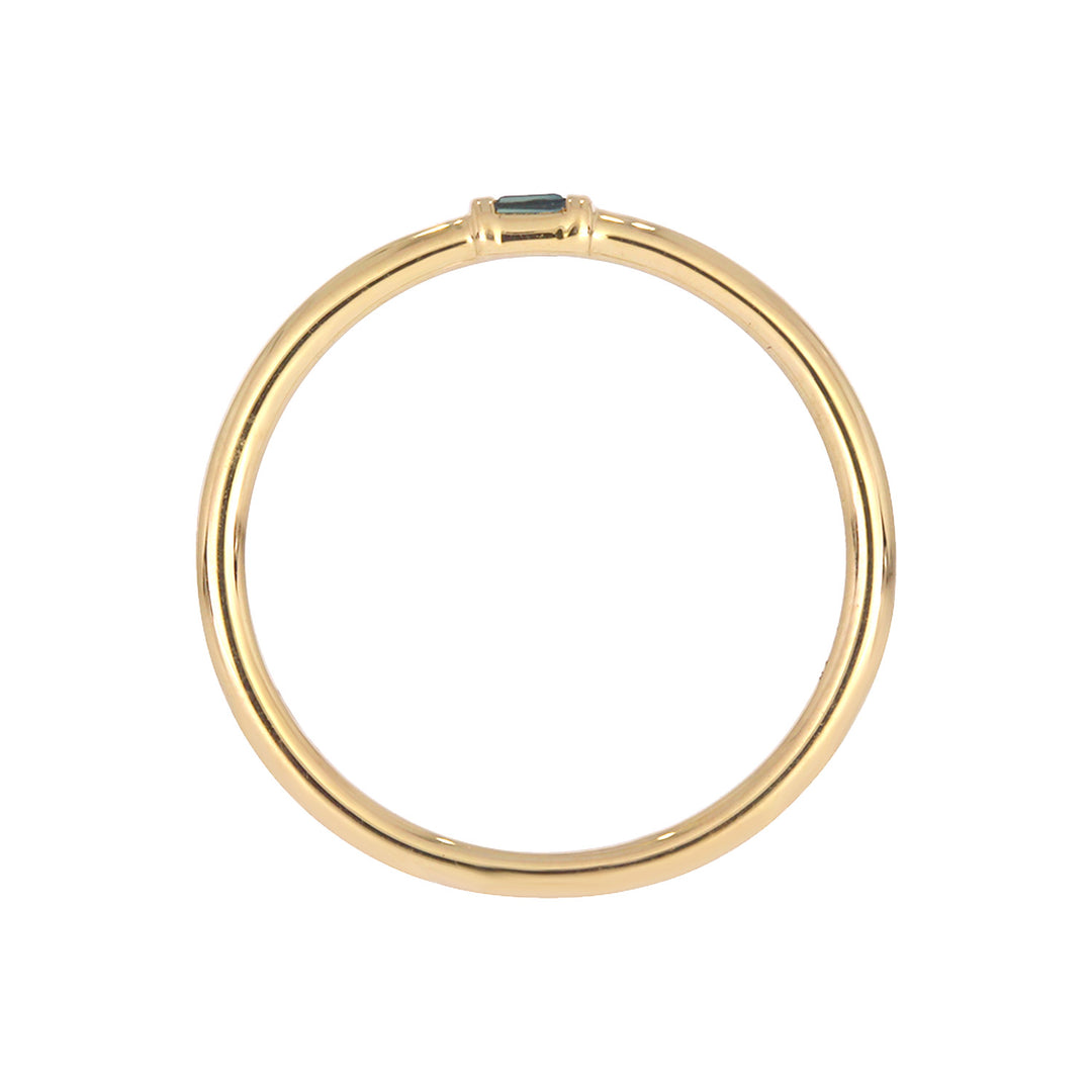RAA01545. 14K Solid Yellow Gold Solo Baguette Ring