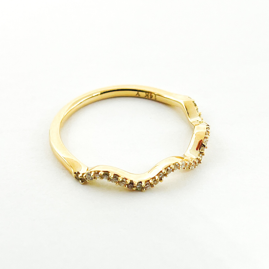 14K Gold Diamond Ring.  GDR05