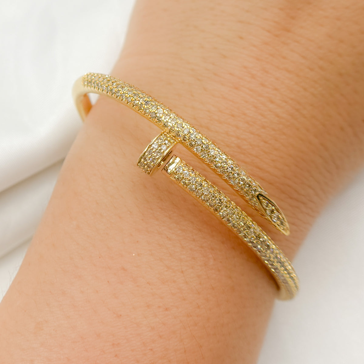 CGDP56. 14K Solid Gold Diamond Bangle