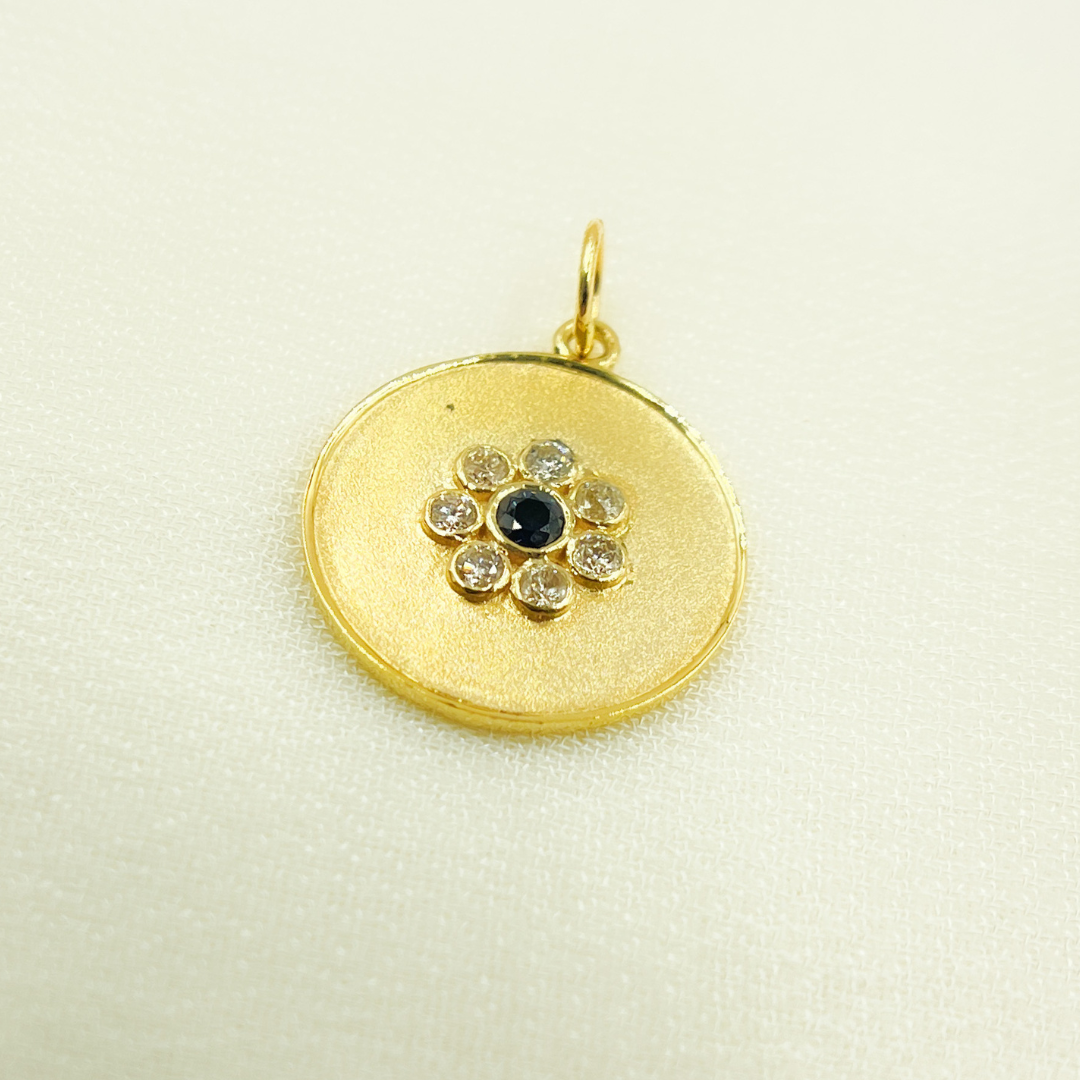 14K Solid Gold Diamond Charm with Flower in the Center. GDP253