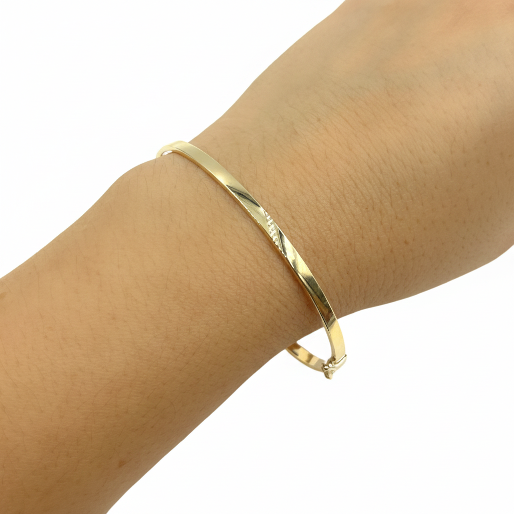 Bangle23. 14K Solid Gold Flat Bangle