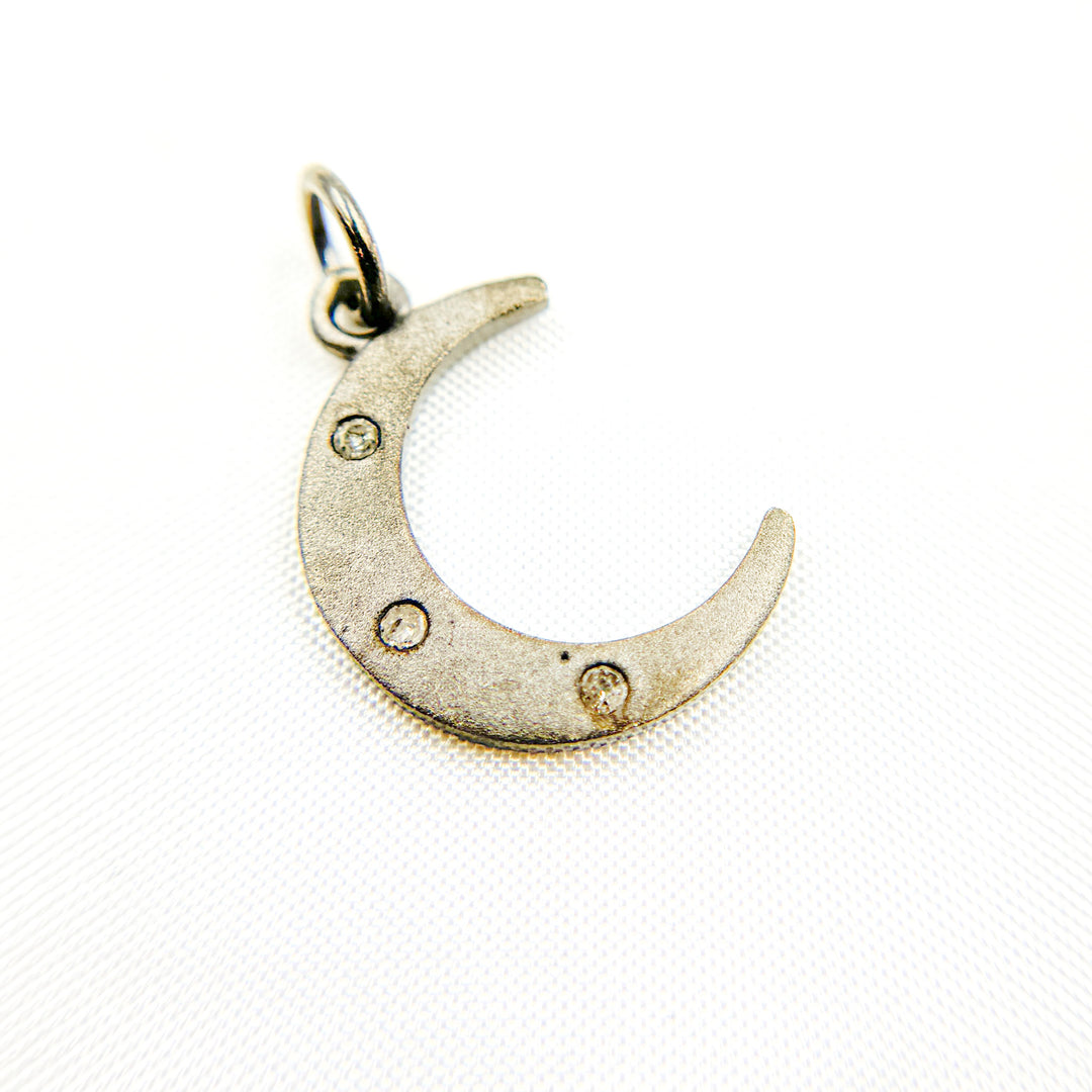 DC072. Diamond Sterling Silver Moon Pendant