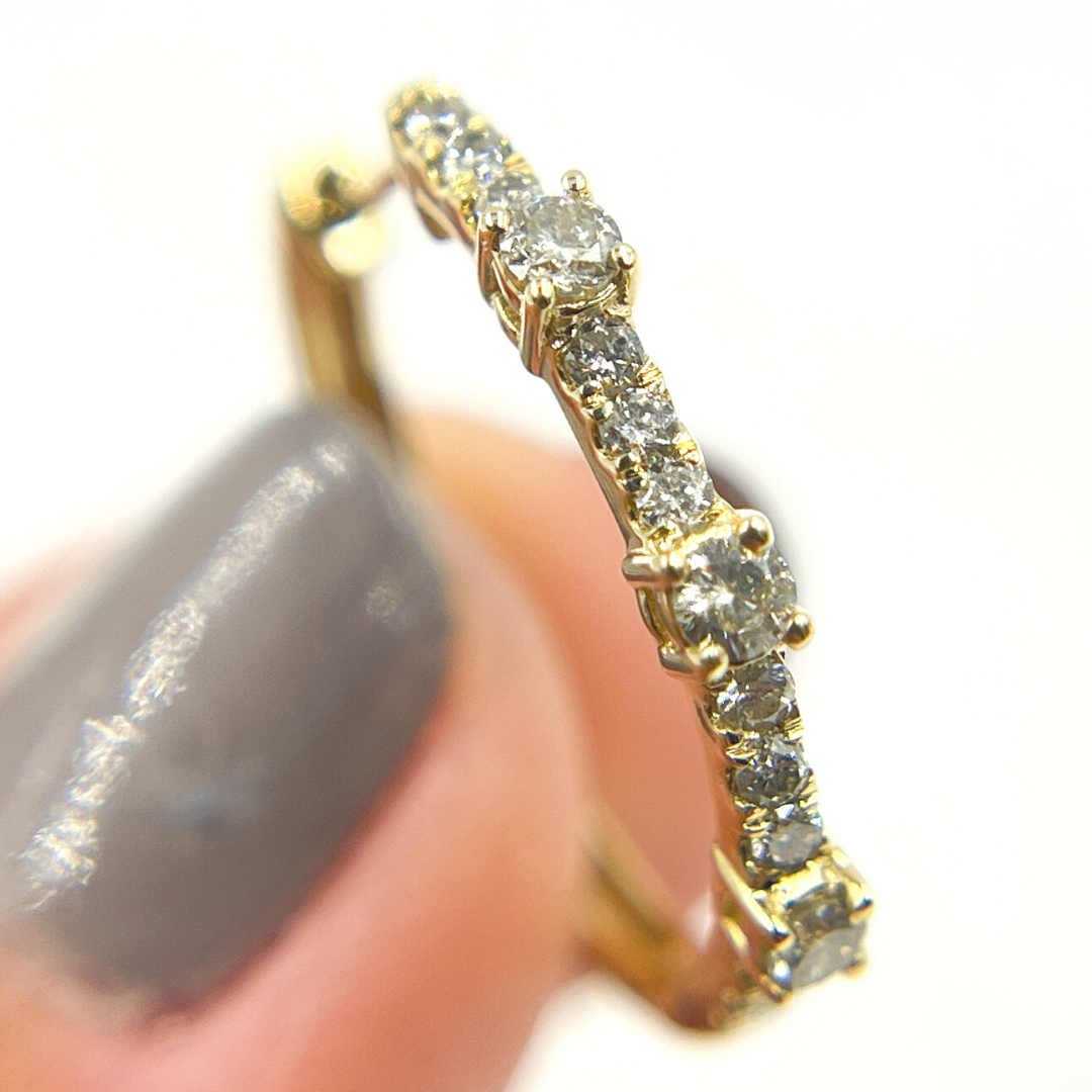 14K Solid Gold Diamond Hoop Earrings. EHH56702