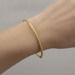 Load image into Gallery viewer, Bangle4. 14K Gold Diamond-Cut Hollow Bangle Bracelet