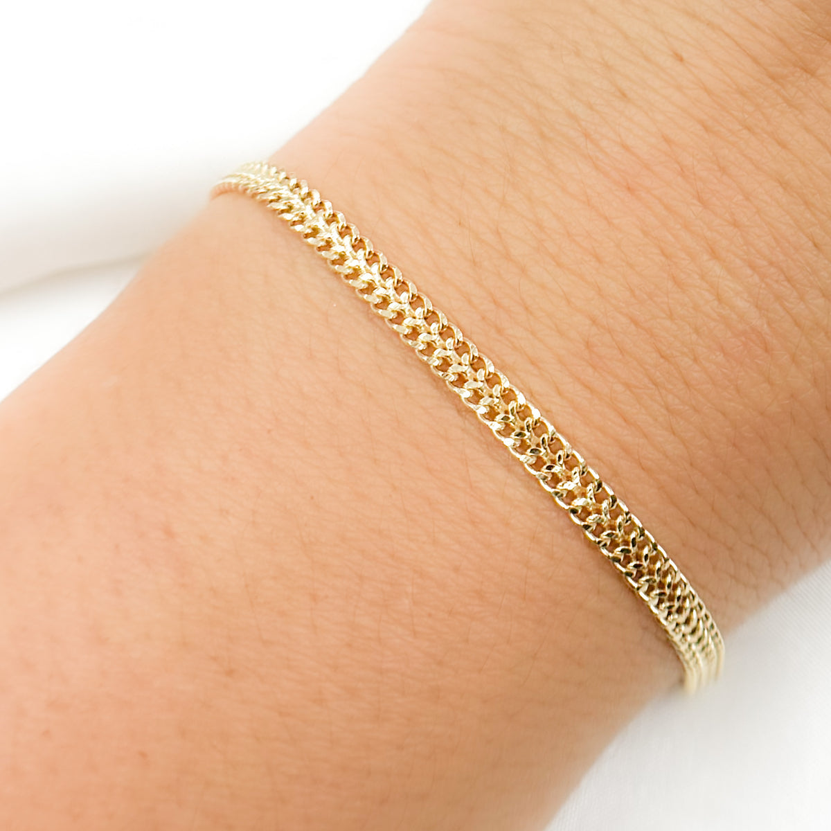 050HARWA1L136Bracelet. 14K Solid Gold Bismark Bracelet