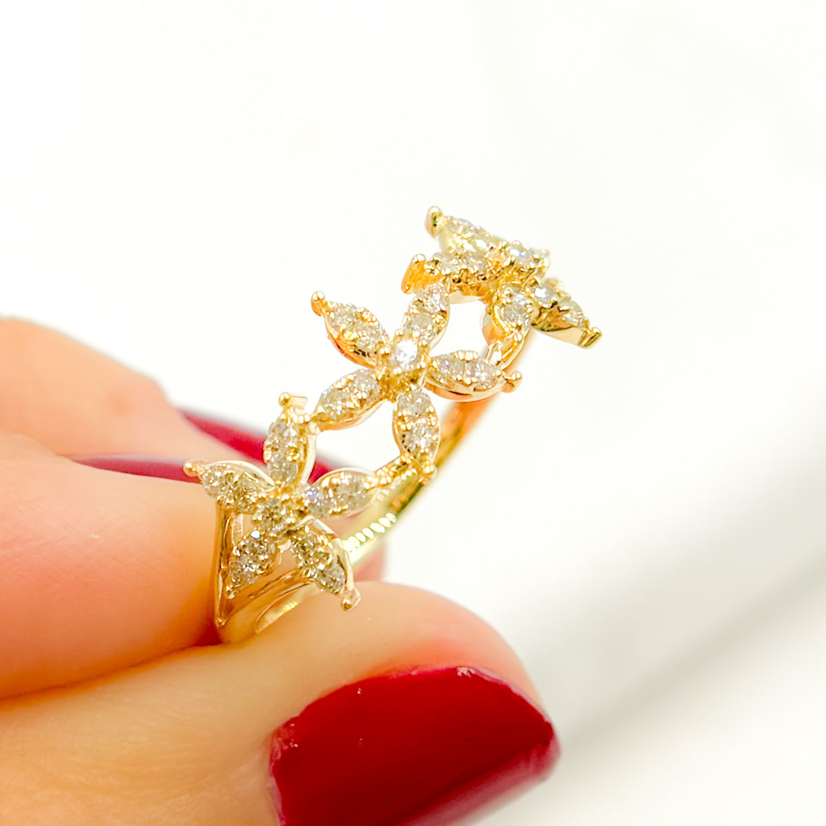 14K Solid Yellow Gold Diamond Flower Ring.