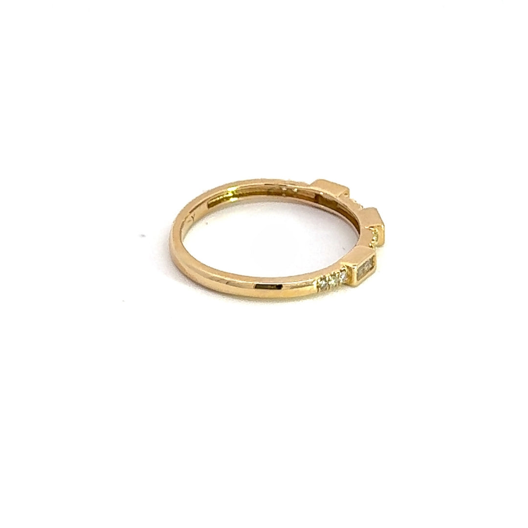 14k Solid Gold Baguette Diamond Ring.