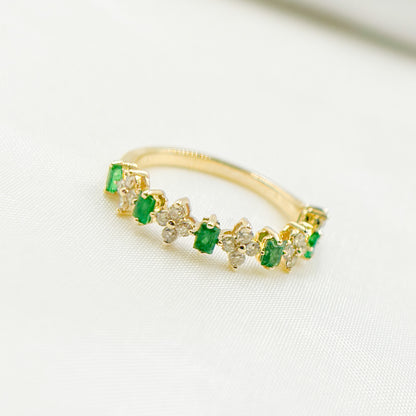 14K Solid Yellow Gold Diamond and Emerald Flower and Baguette Ring.