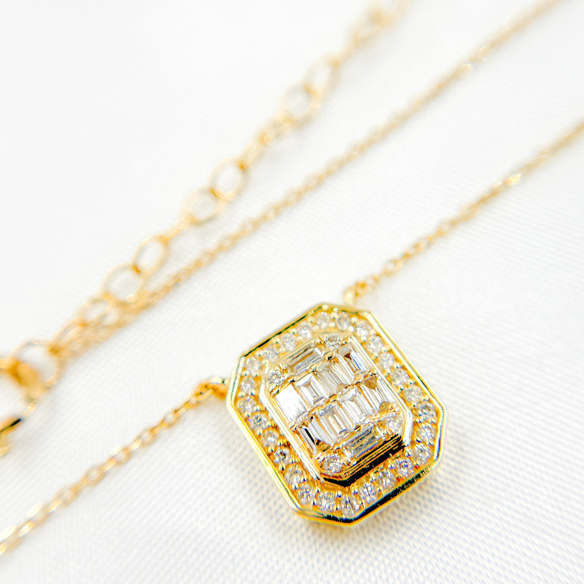 NFF71502. 14k Solid Gold Diamond Rectangle Baguette Necklace