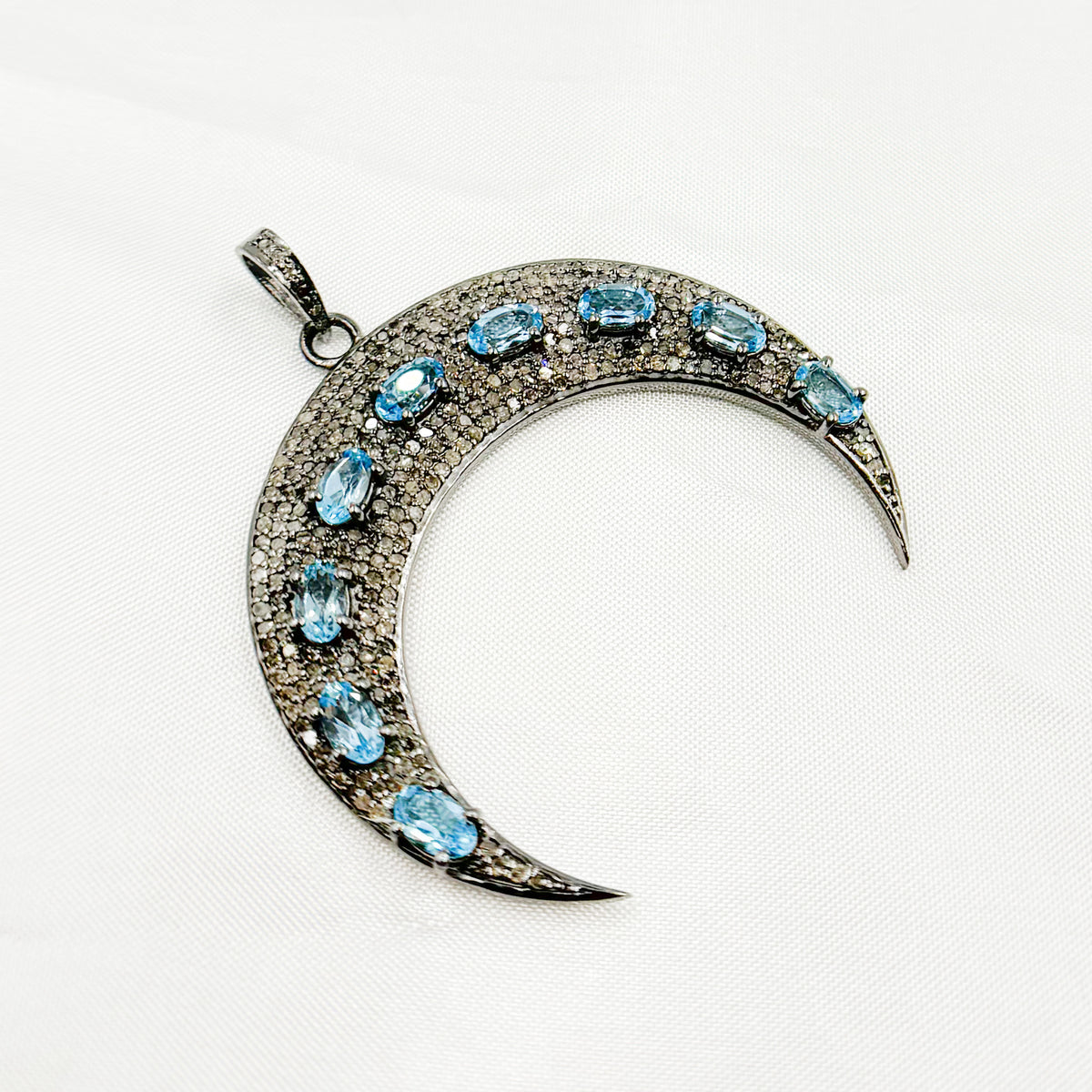 DP106. Diamond Sterling Silver Moon Shape Pendant with Gemstone