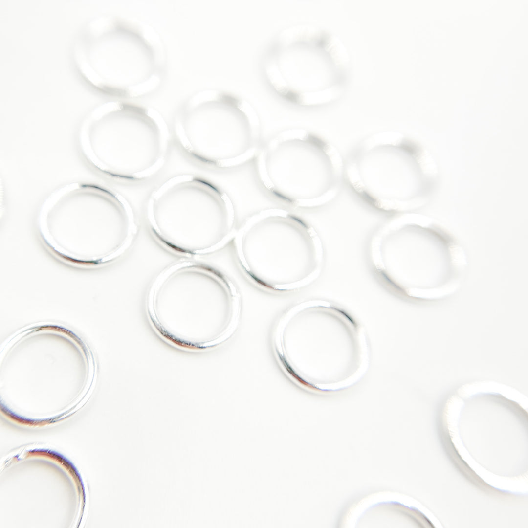 5004524C. 7MM 18Gauge White Sterling Silver Close Jump Ring