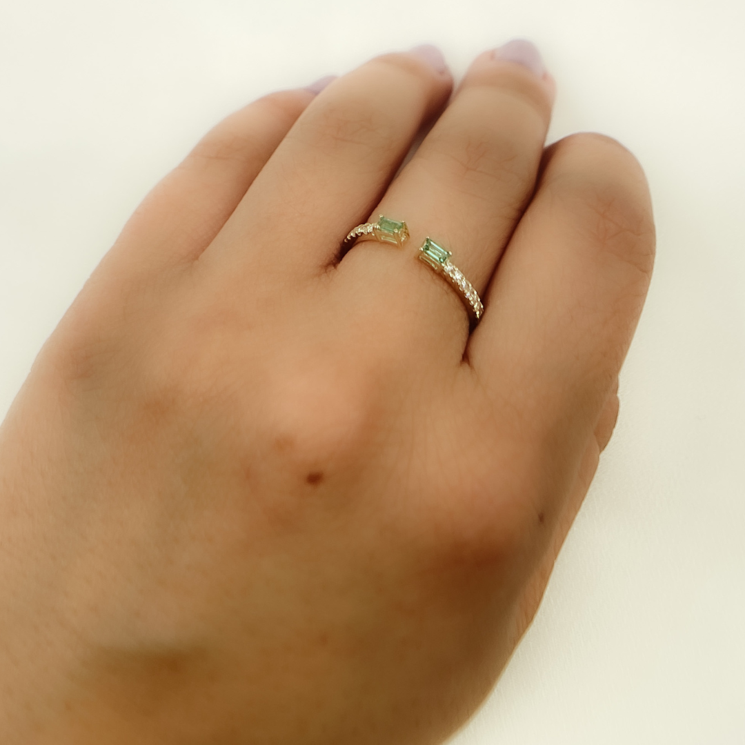 14K Solid Gold Diamond & Emerald Ring. RFC17394EM