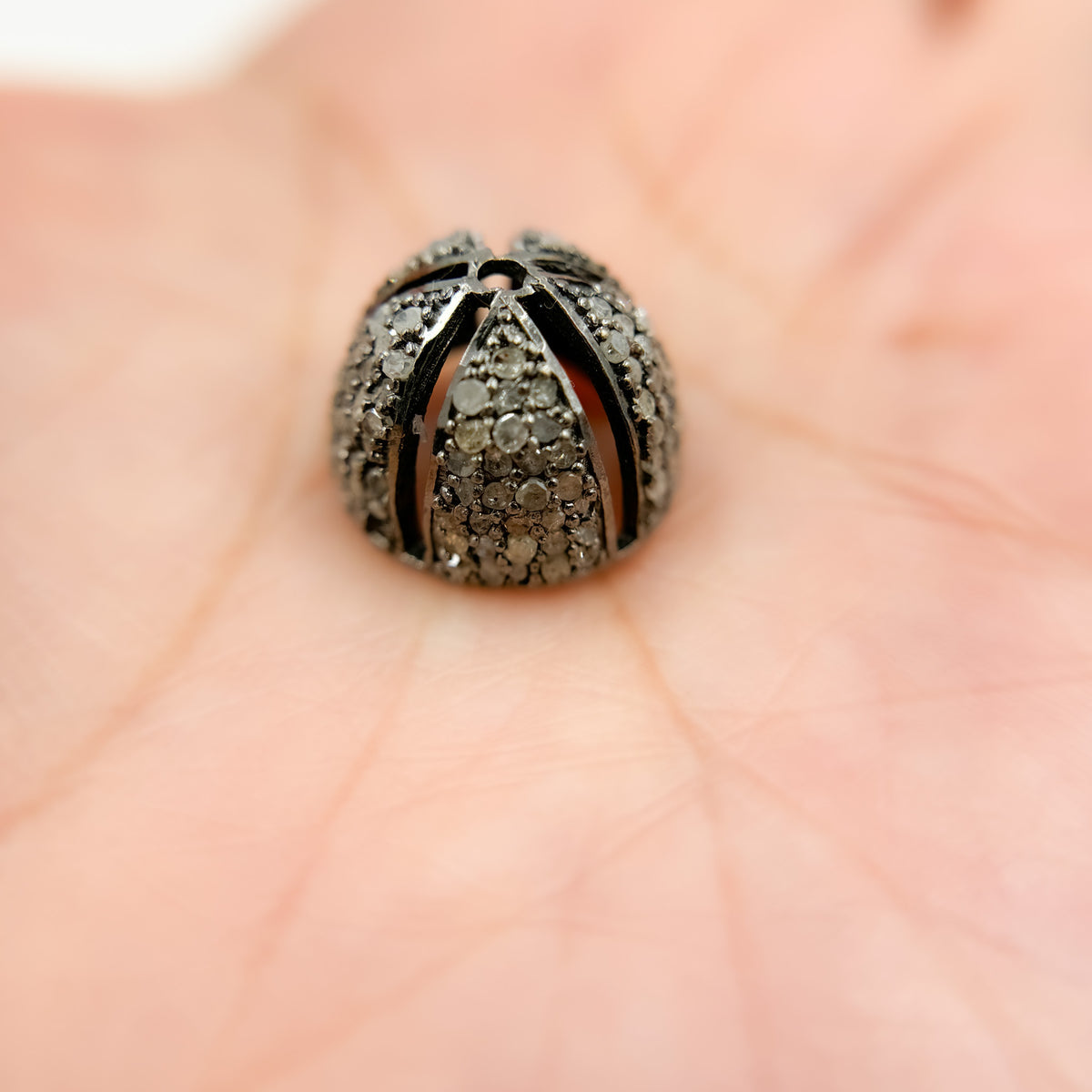 DC754. Diamond & Sterling Silver Bead Cap