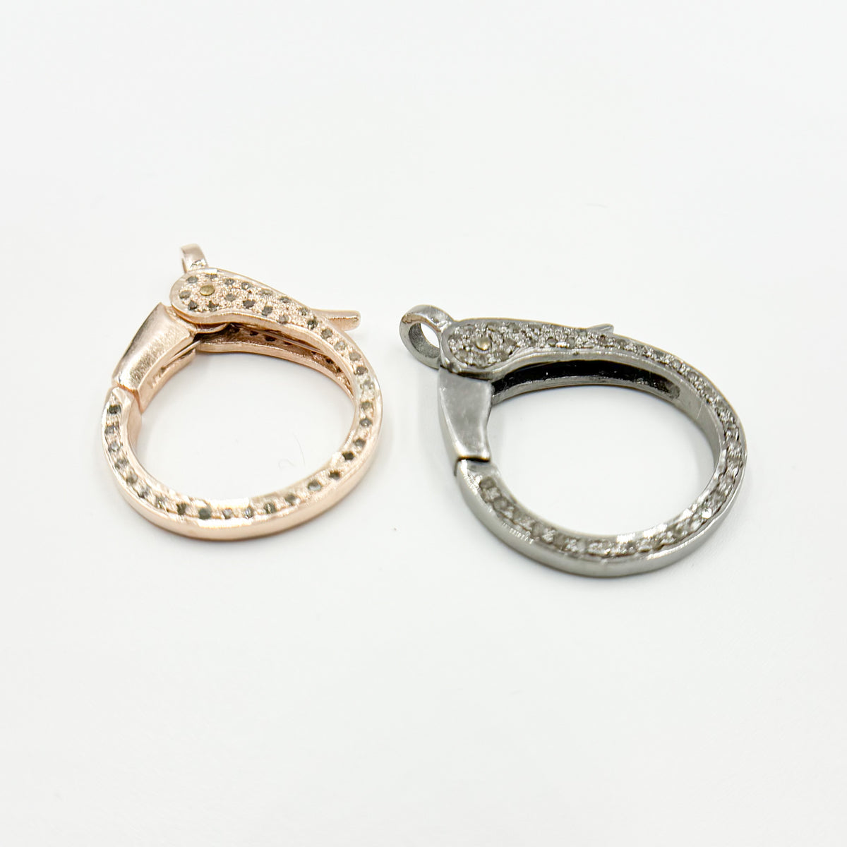 DC688. Diamond Sterling Silver Round Trigger Clasp