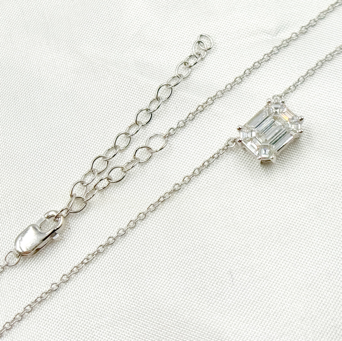 NFI71519. 14K Solid Gold Diamond Necklace