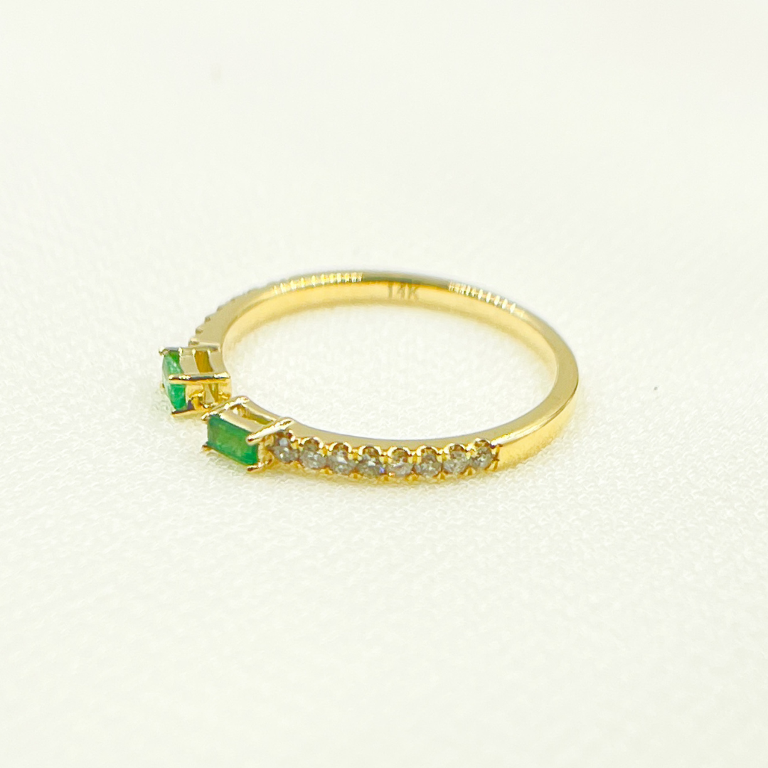 14K Solid Gold Diamond & Emerald Ring. RFC17394EM