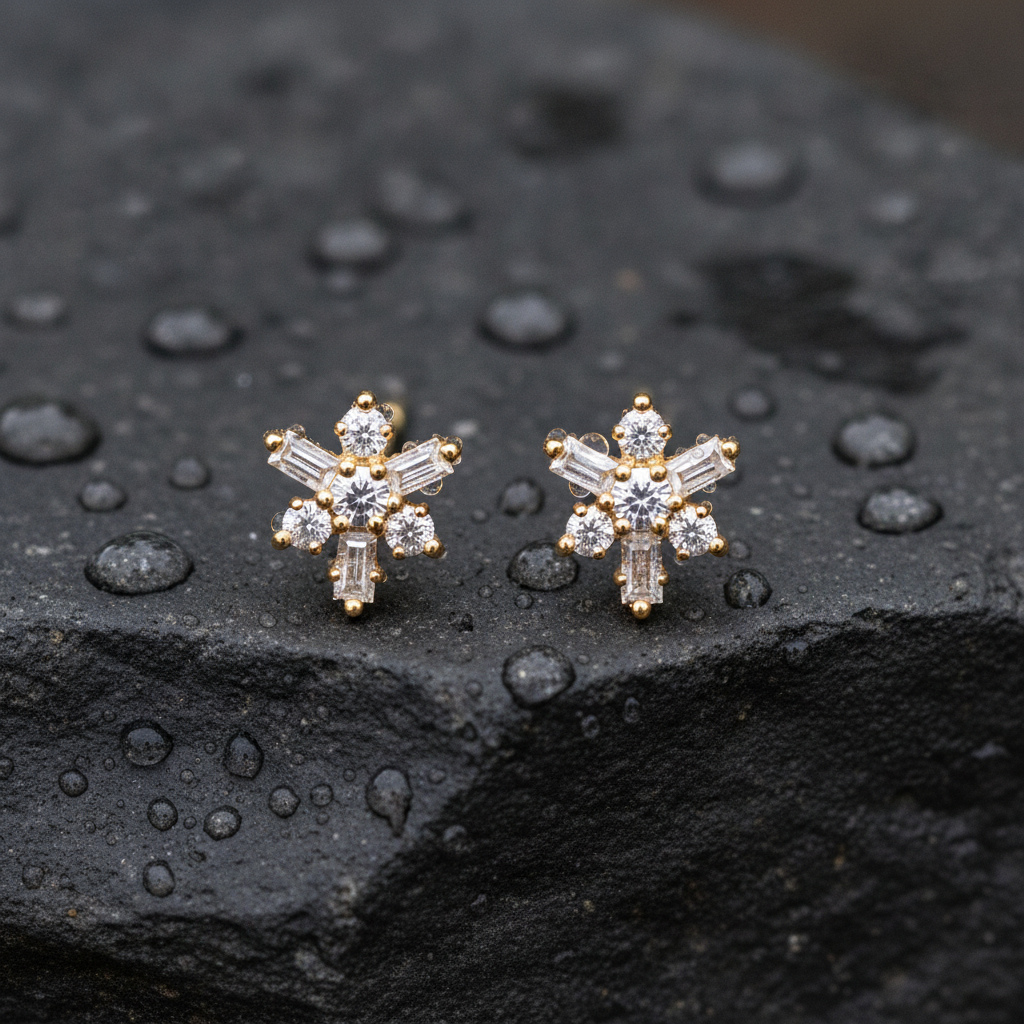 EFF53682. 14K Solid White Gold Diamond Flower Stud Earrings