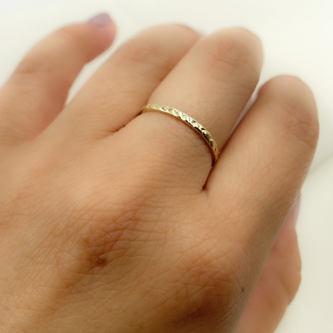 14K Solid Gold Texture Ring. ZGG672