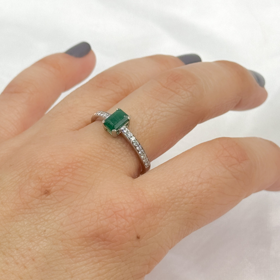 14k Solid Gold Diamond and Emerald Statement Ring
