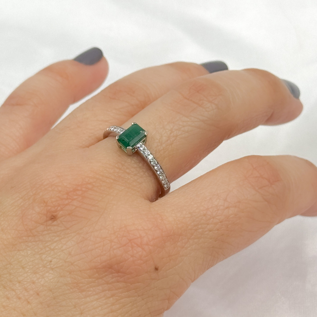 14k Solid Gold Diamond and Emerald Statement Ring. RN402328EM