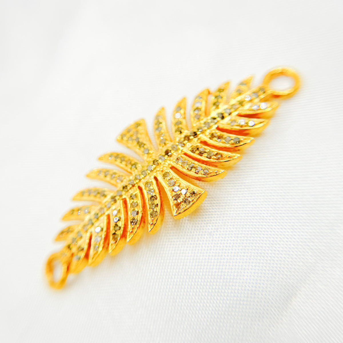 DC966. Diamond Sterling Silver Leaf Shape Connector