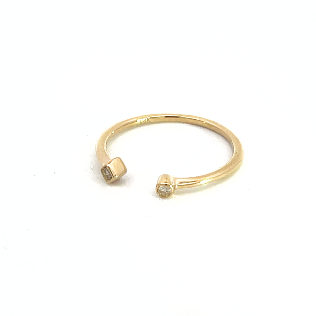 14k Solid Yellow Gold Diamond Ring.