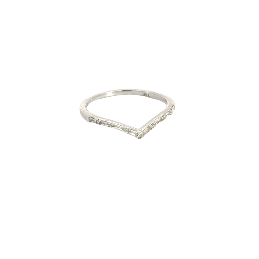 RAB01227. 14K Solid Gold Diamond Ring