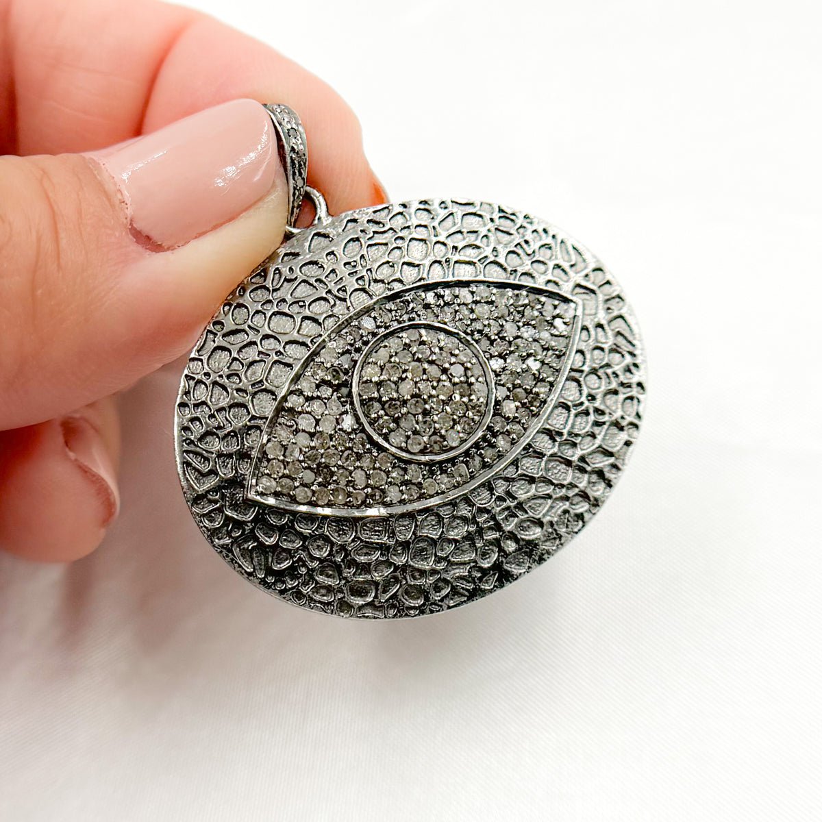 Sterling Silver Oval Eye Pendant