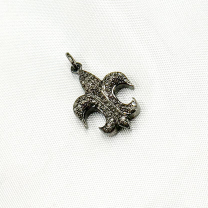 DC889. Diamond Sterling Silver Fleur De Lis Shape Pendant