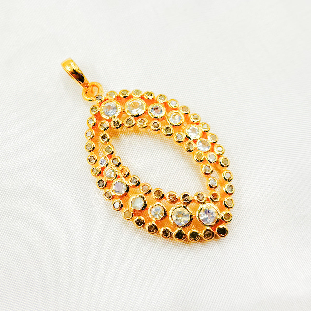 DSP041. Diamond Silver Gemstone Leaf Pendant