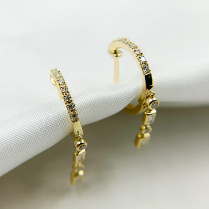 HP400533. 14k Solid Gold Diamond Dangle Huggie Earrings