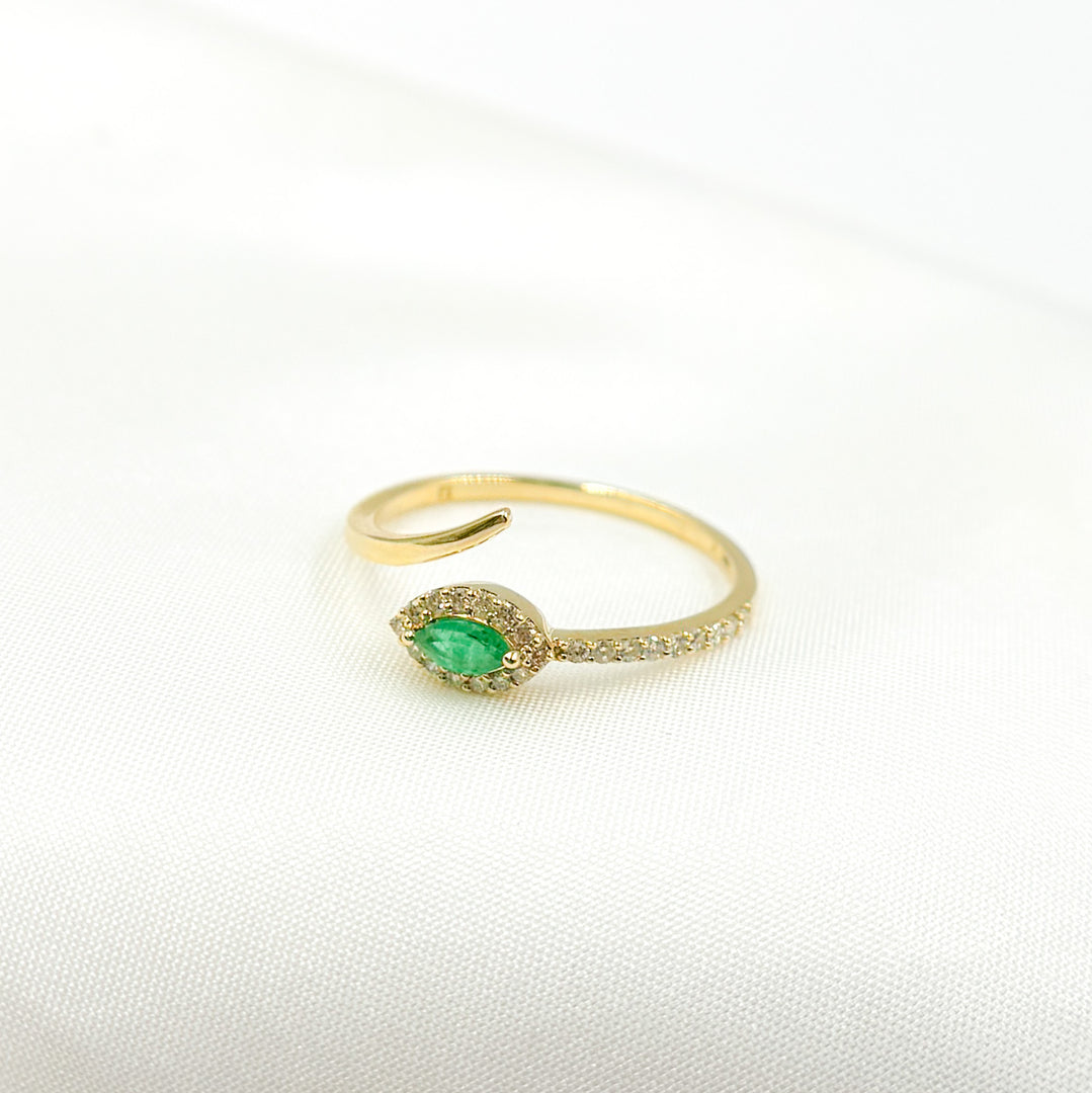 CR96479EM5X2.5. 14K Solid Yellow Gold Diamond and Emerald  Ring