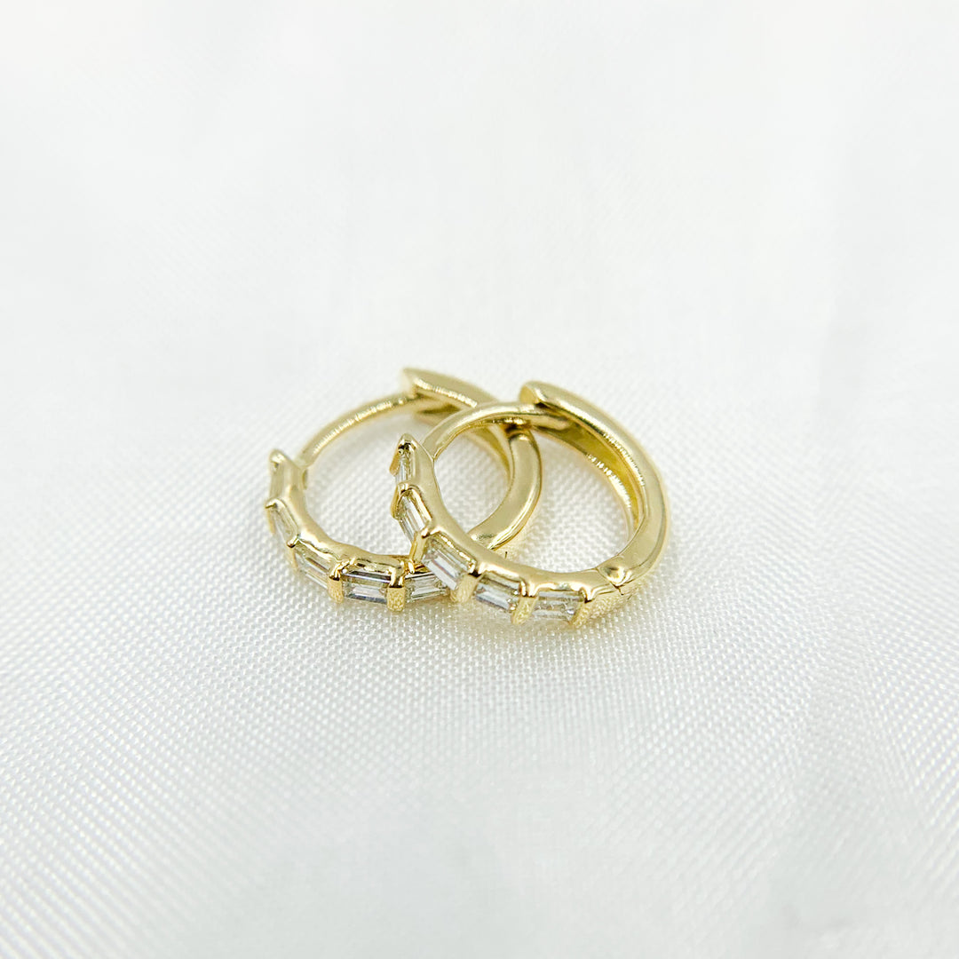 HP401055. 14k Solid Gold Diamond Hoop Earrings