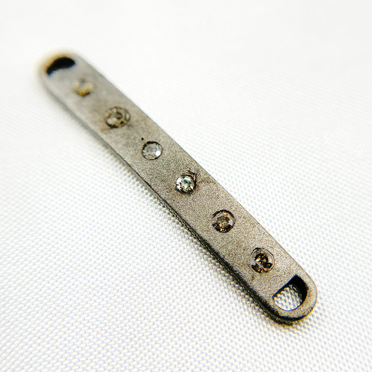 DC976. Diamond Sterling Silver Long Oval Connector