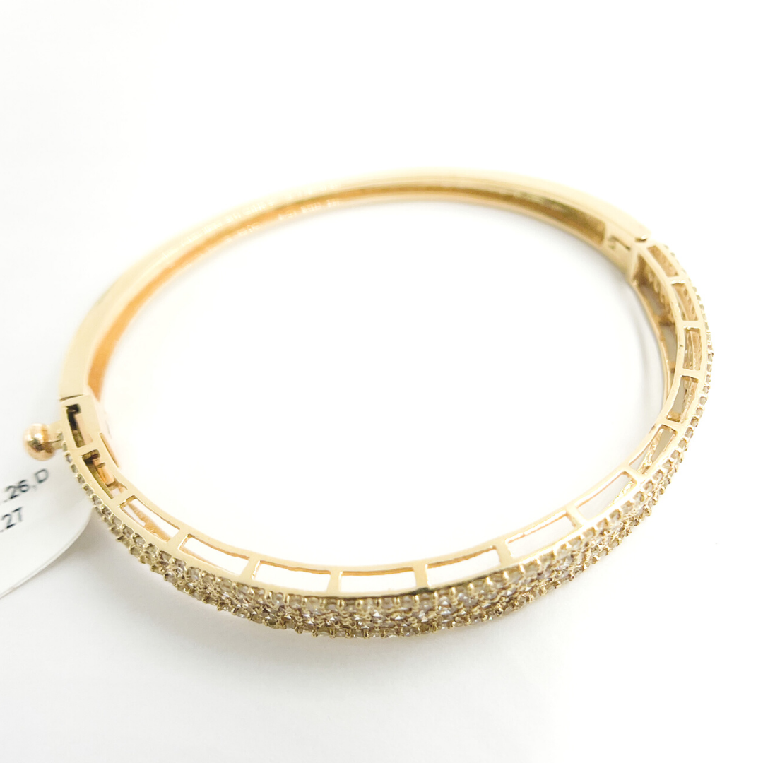 14K Solid Gold Diamond Bangle. KG89