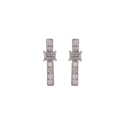 EFB54275. 14K Solid Gold Diamond Bar Studs