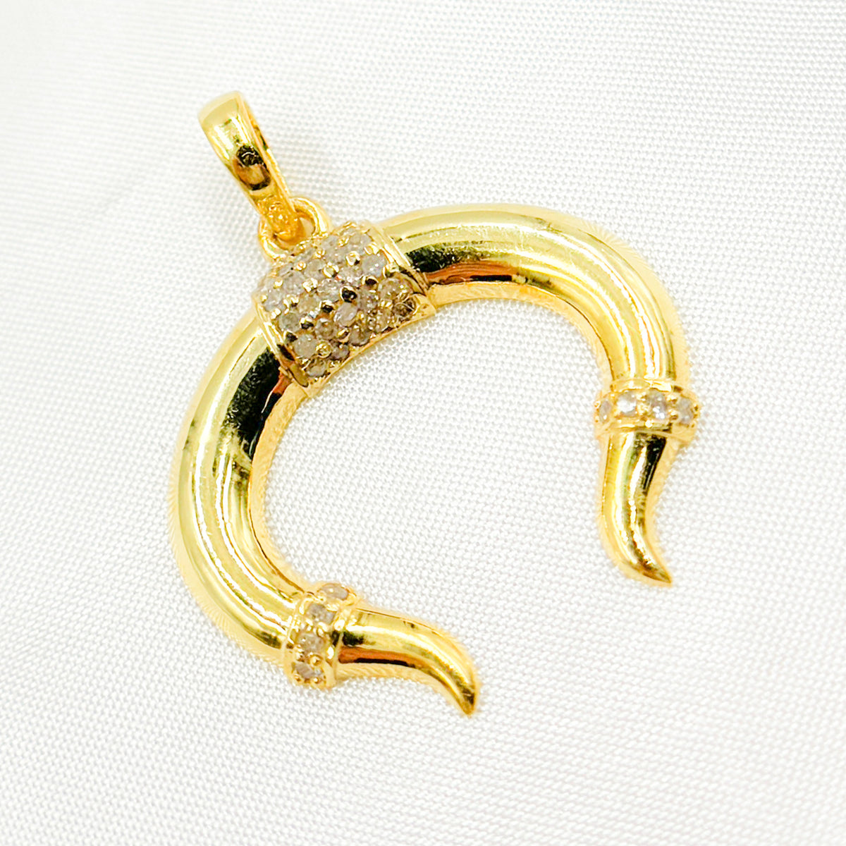 DP184. Diamond Sterling Silver Horn Pendant