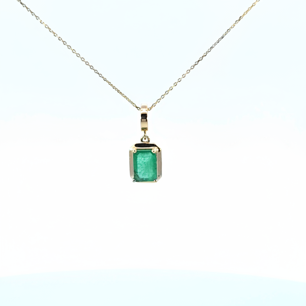 CMZ00366EM7X5. 14K Solid Gold Rectangular-Shaped Emerald Charm