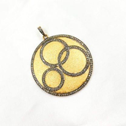 DP257. Diamond Sterling Silver Round Pendant