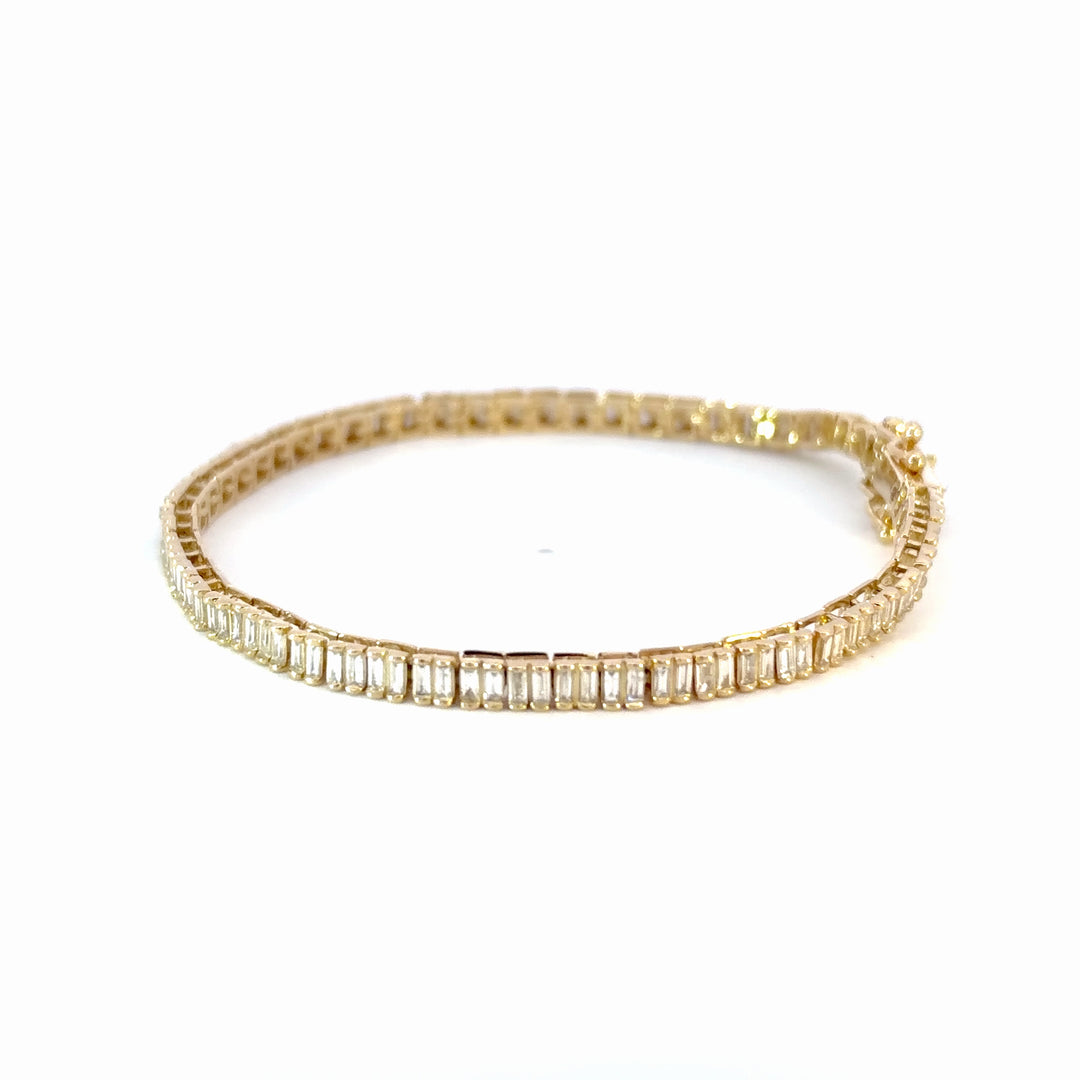 BR406996. 14K Solid Gold Natural Diamond Baguette Tennis Bracelet