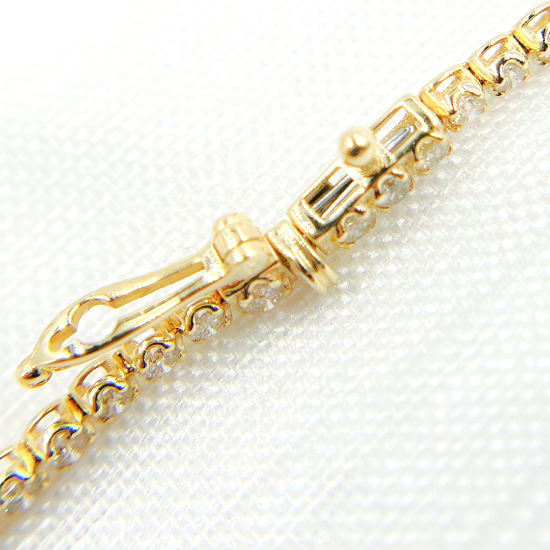 14k Solid Gold Diamond Bracelet. TJ0017